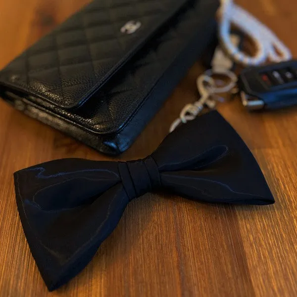 Bow Key Chain – Classic Charm, Everyday Elegance