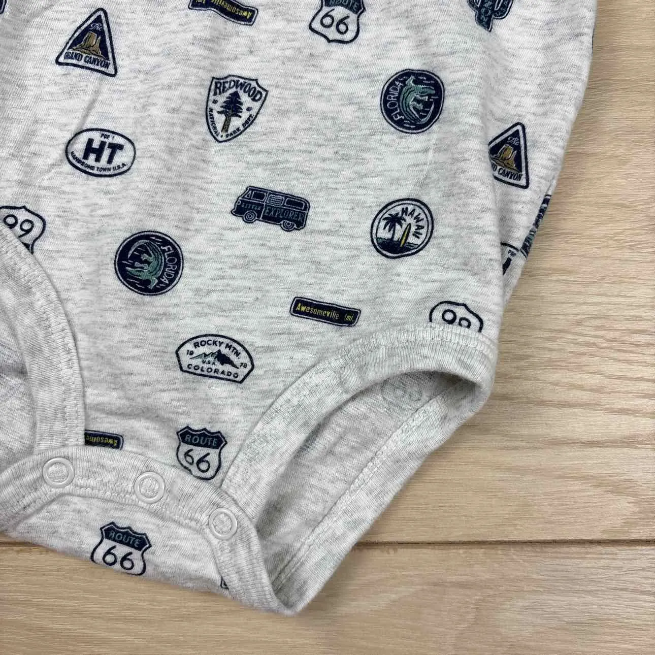 Carter's ONESIE basic