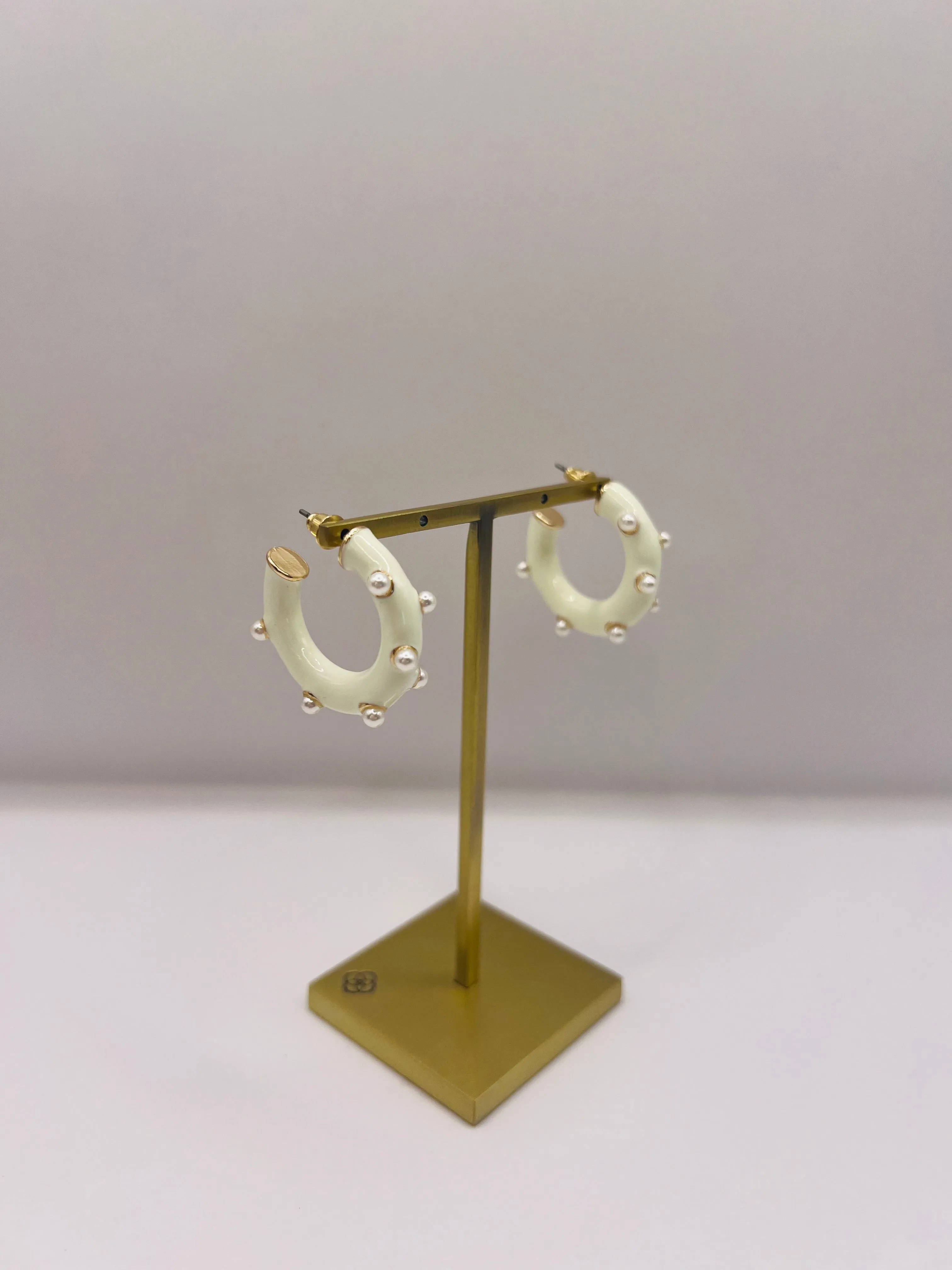 Classy Pearl Earrings, Small