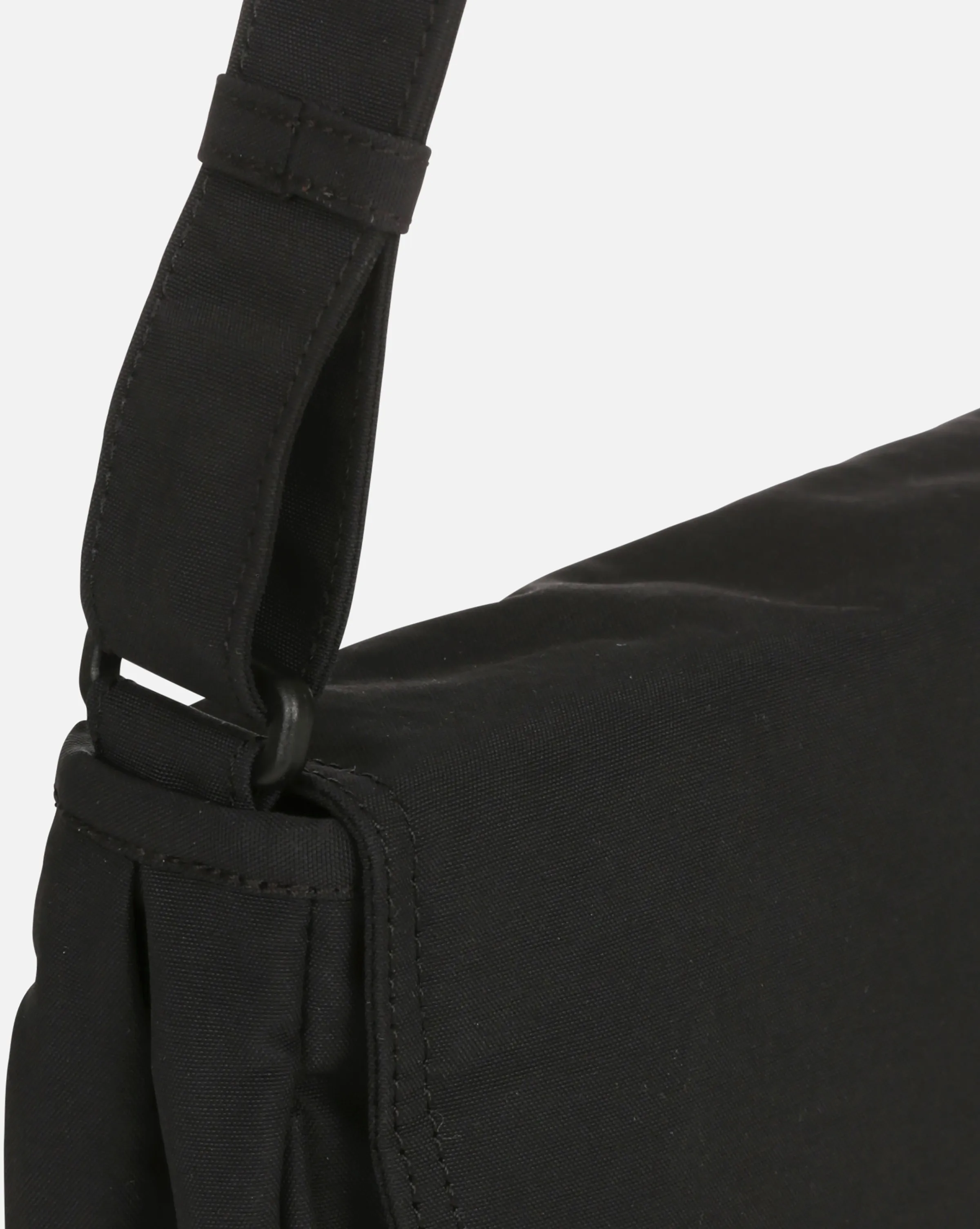 Essential RC Flap Cross Bag