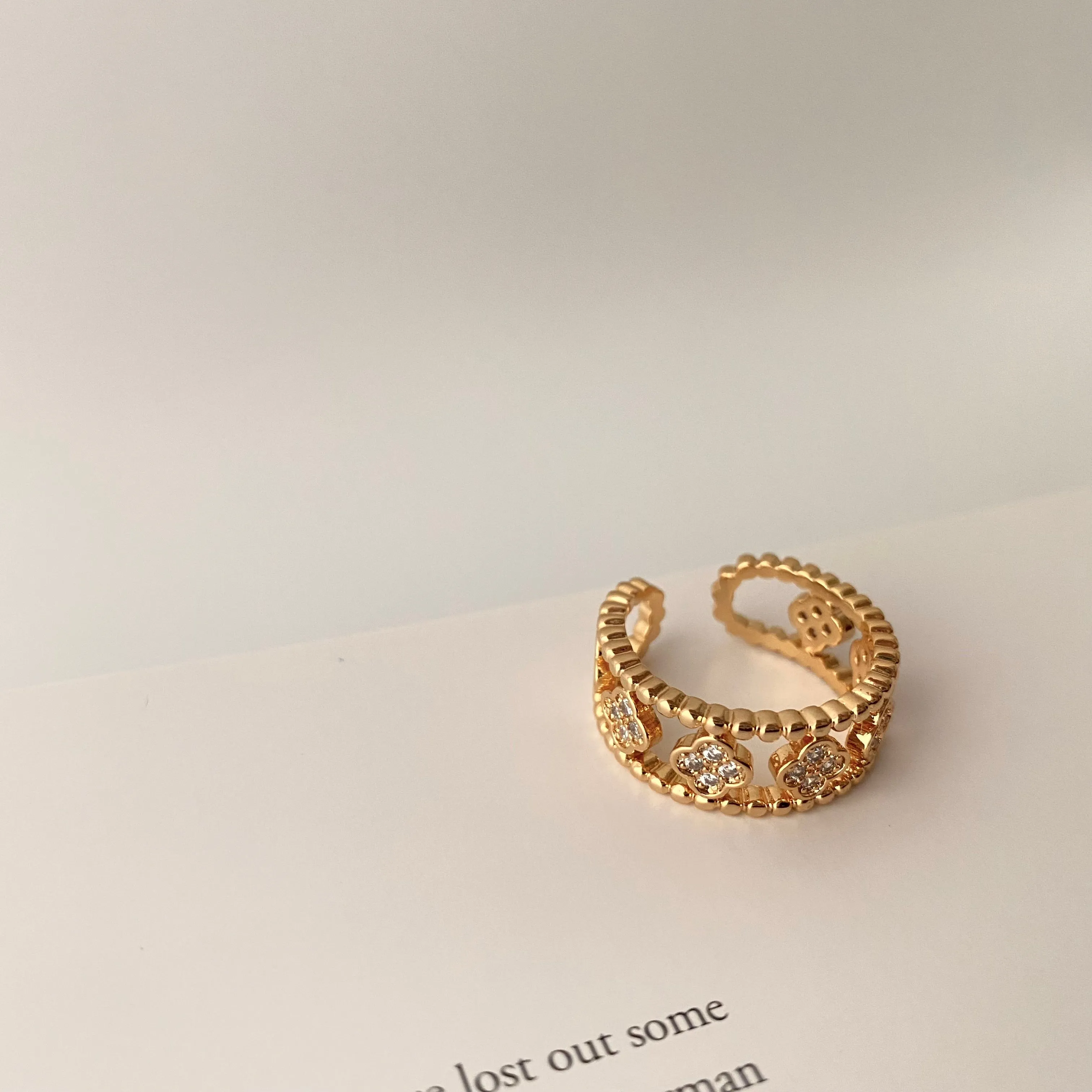 Four-leaf clover ring