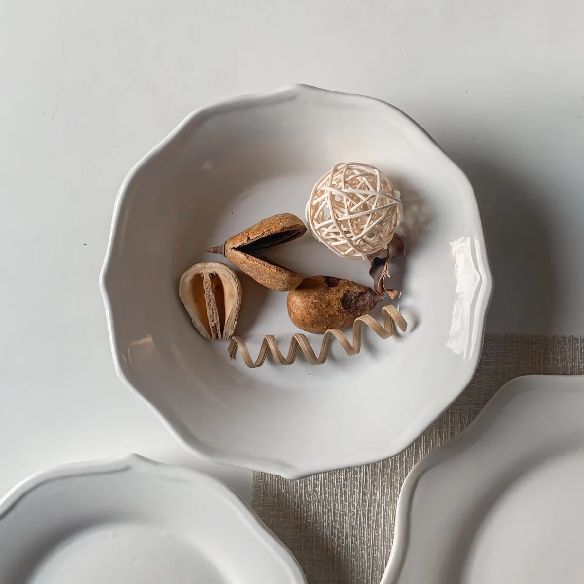 Home Artisan White Lotus Serving Bowl - Set of 2
