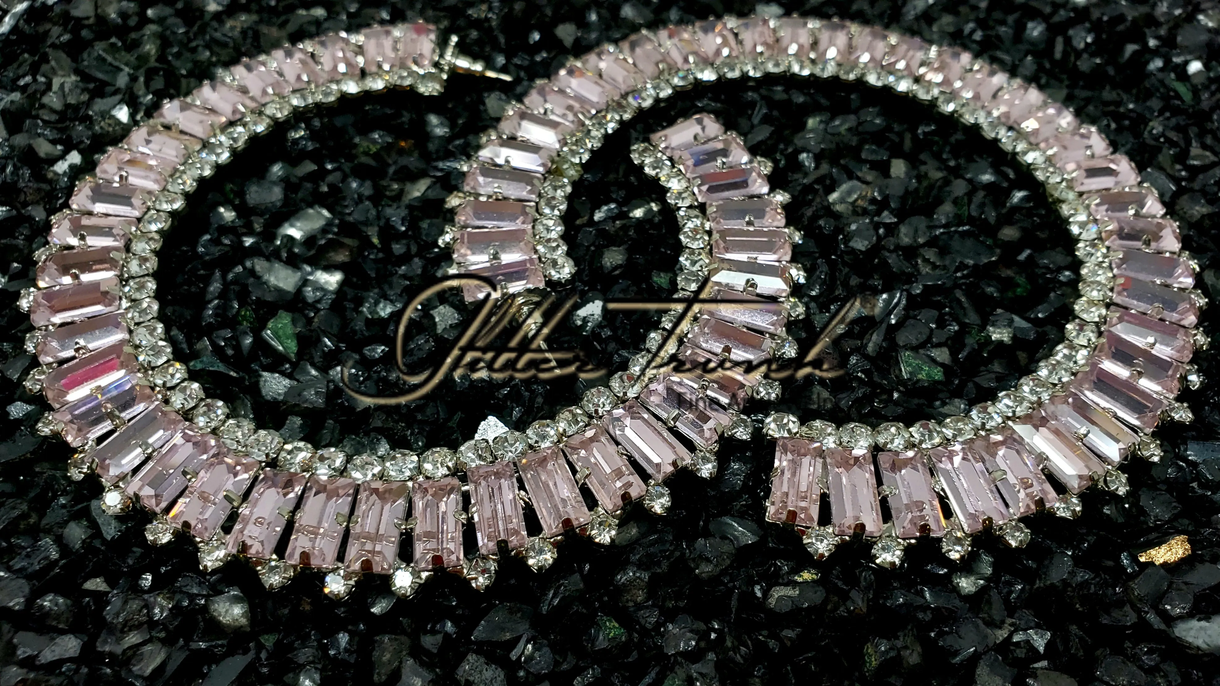Linda Statement Hoop Earrings