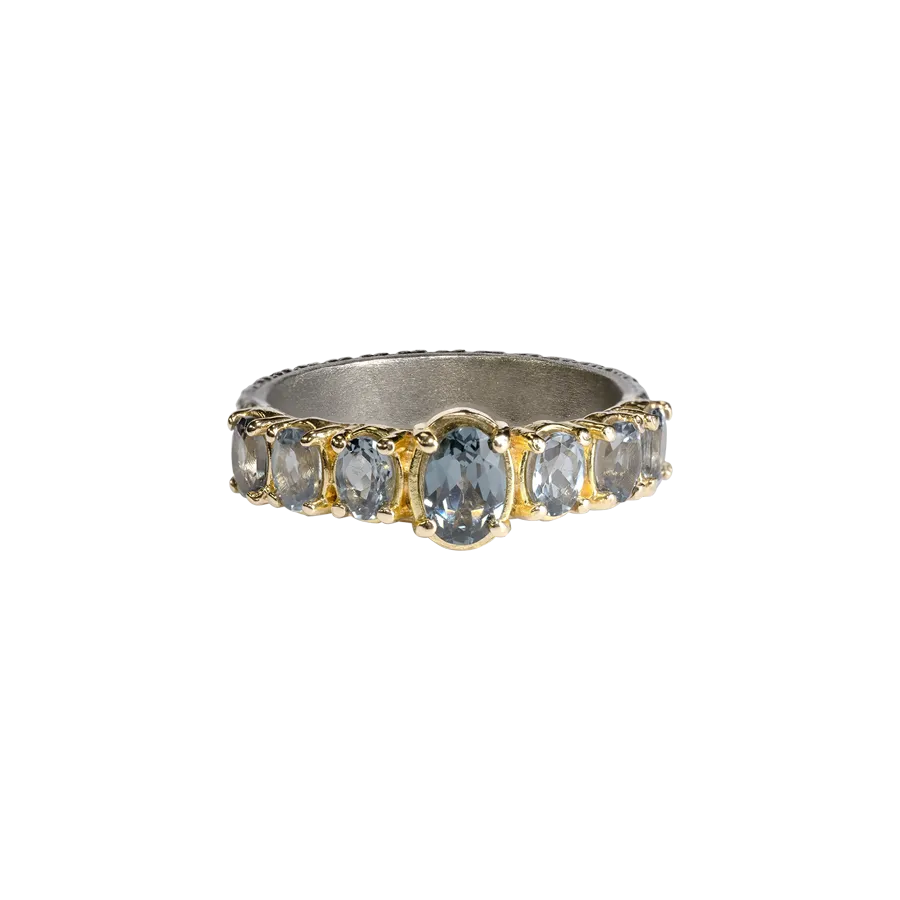 OVAL BLUE SPINEL STATEMENT RING