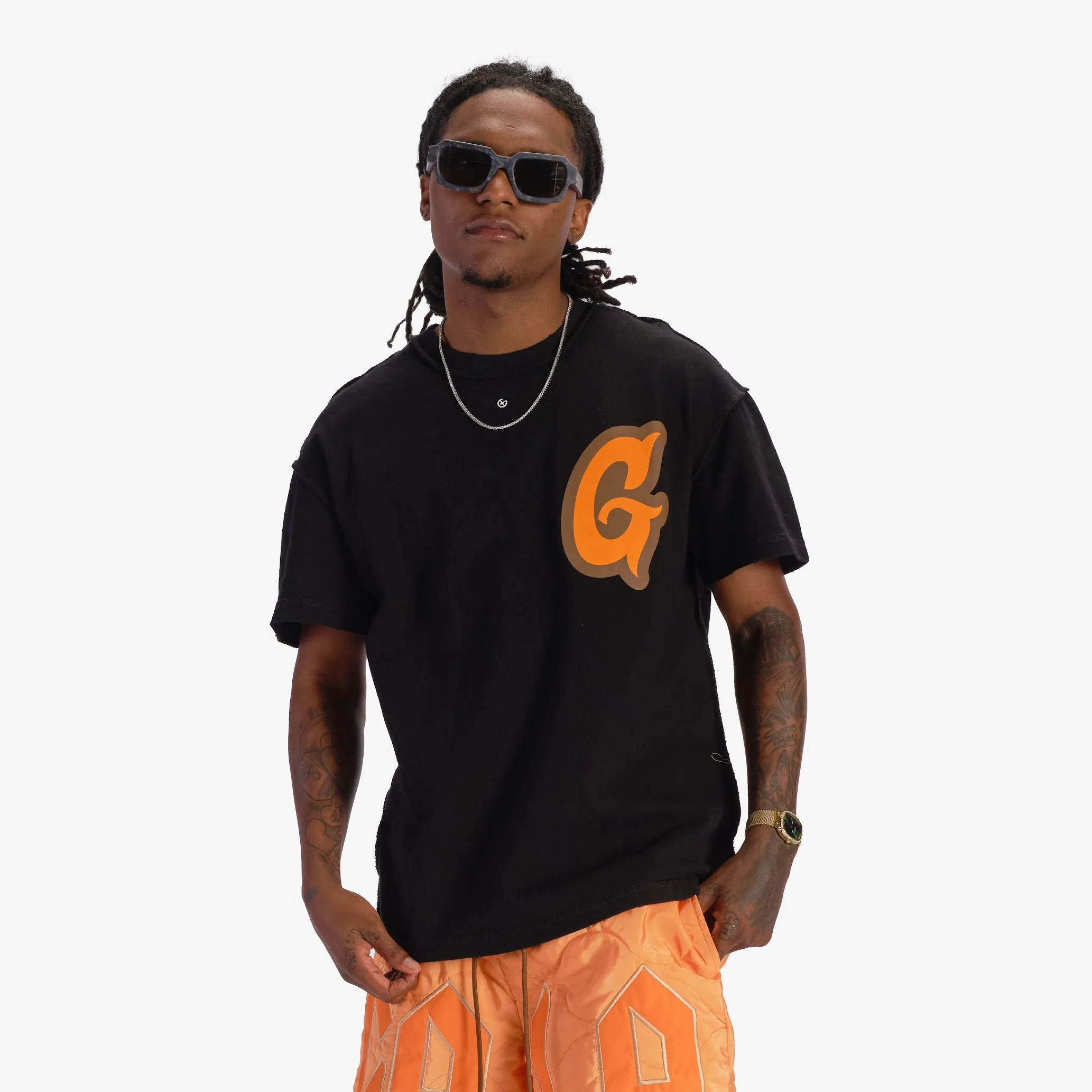"Undone" Tee (black)
