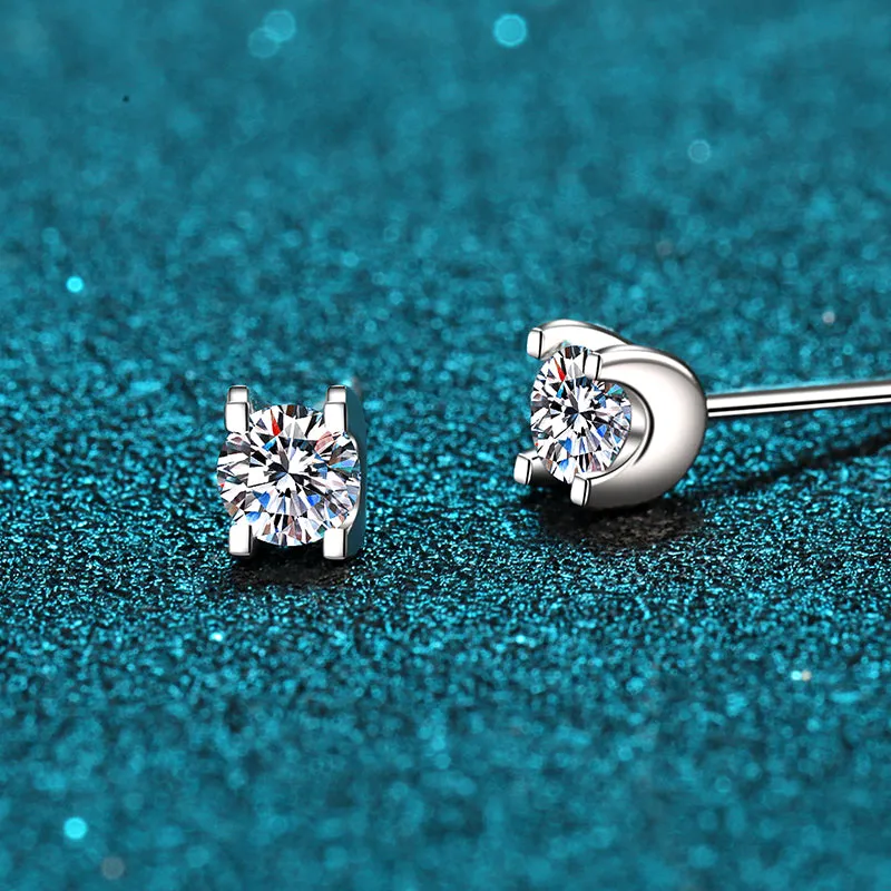 Round Cut Moissanite Diamond Simple Classic Stud Earrings