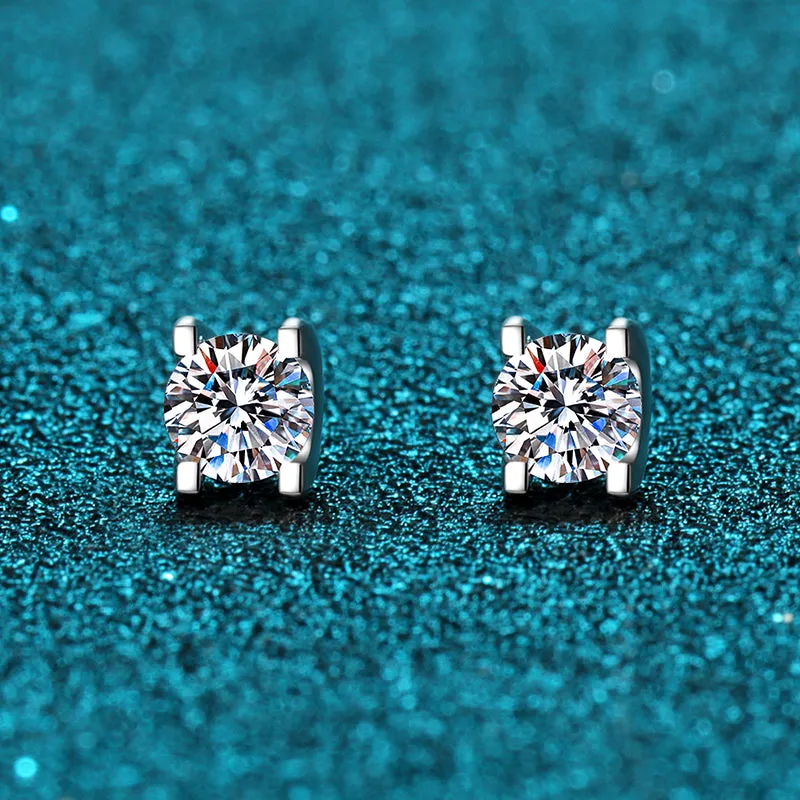Round Cut Moissanite Diamond Simple Classic Stud Earrings