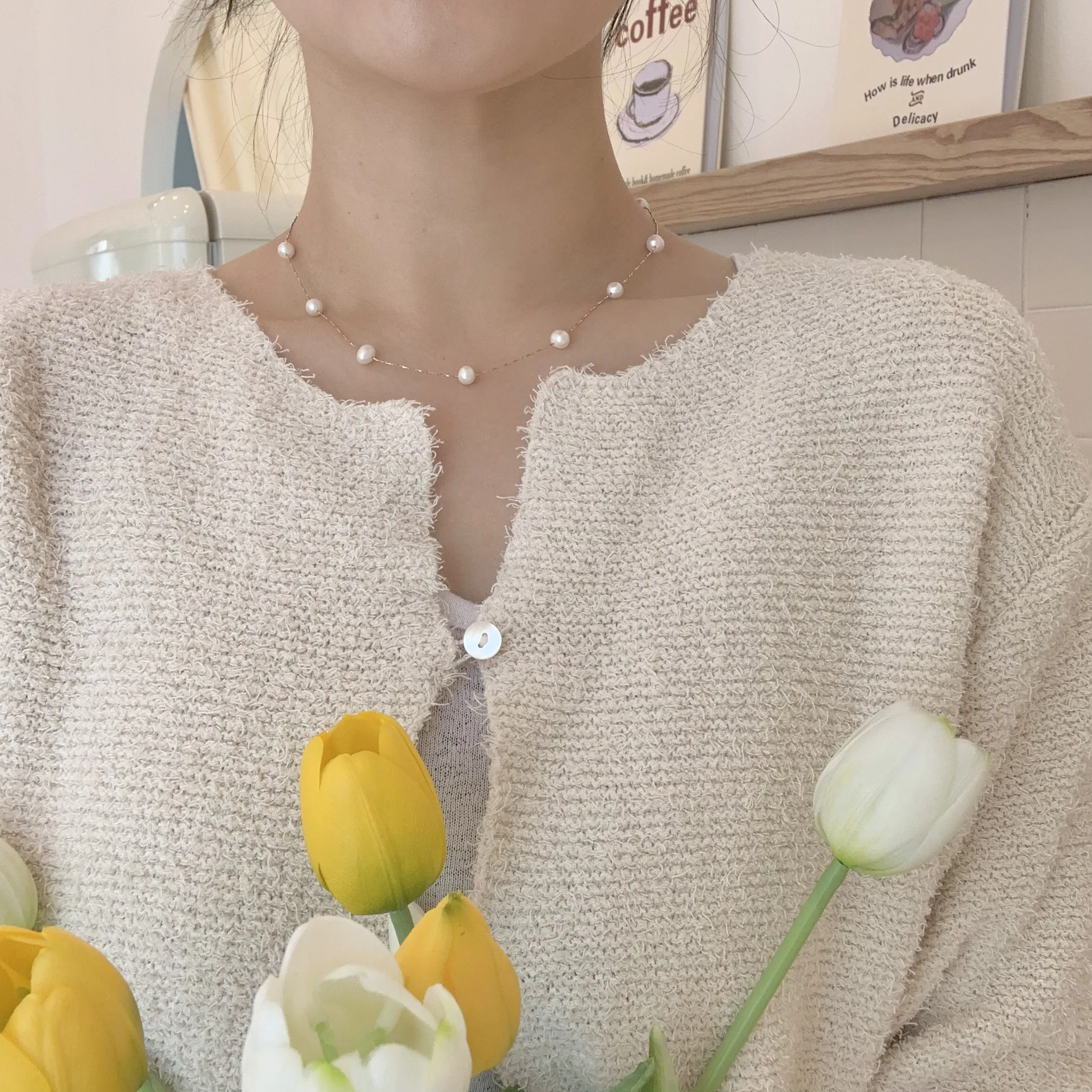 Simple Tiered Freshwater Cultured Pearls Choker Necklace