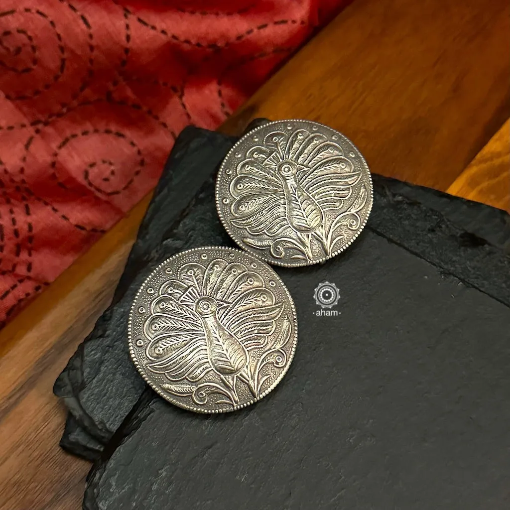 Statement Mewad Peacock Silver Studs