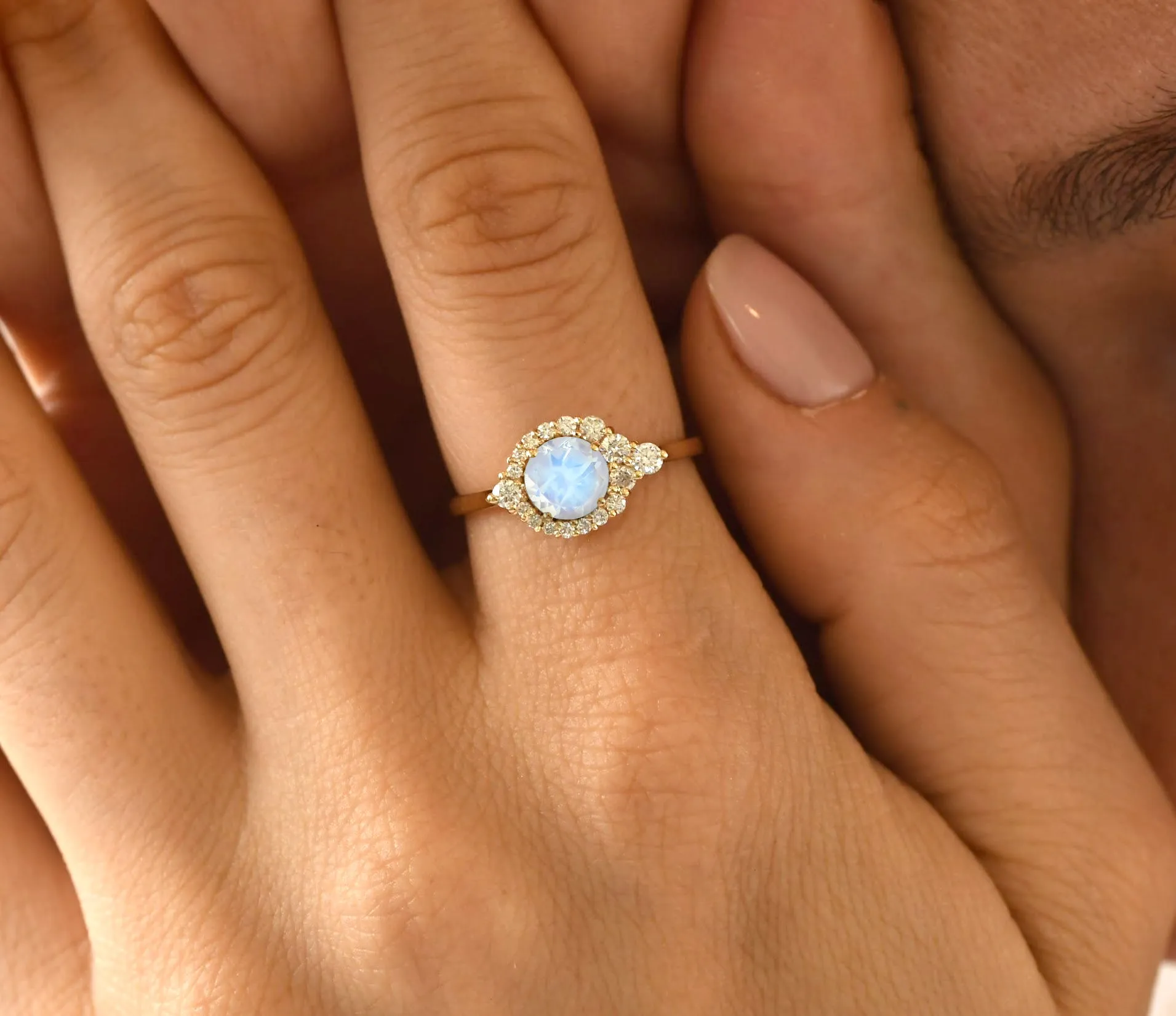 Wander Moonstone Ring