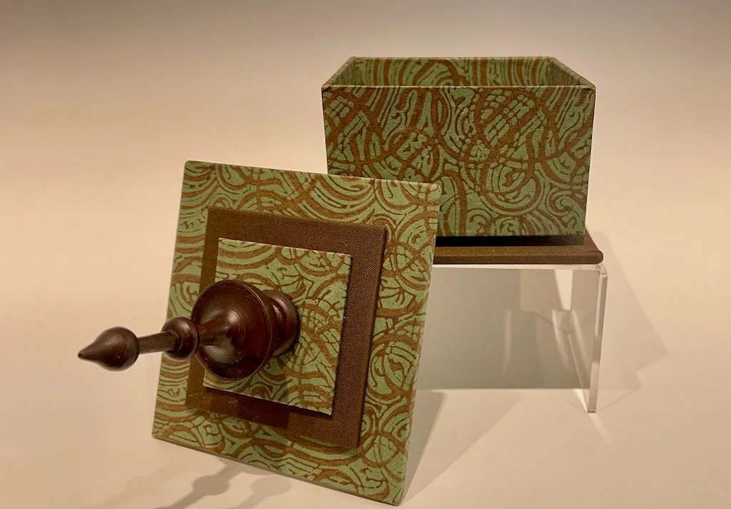 WOOD STEEPLE HANDMADE BOX JS117